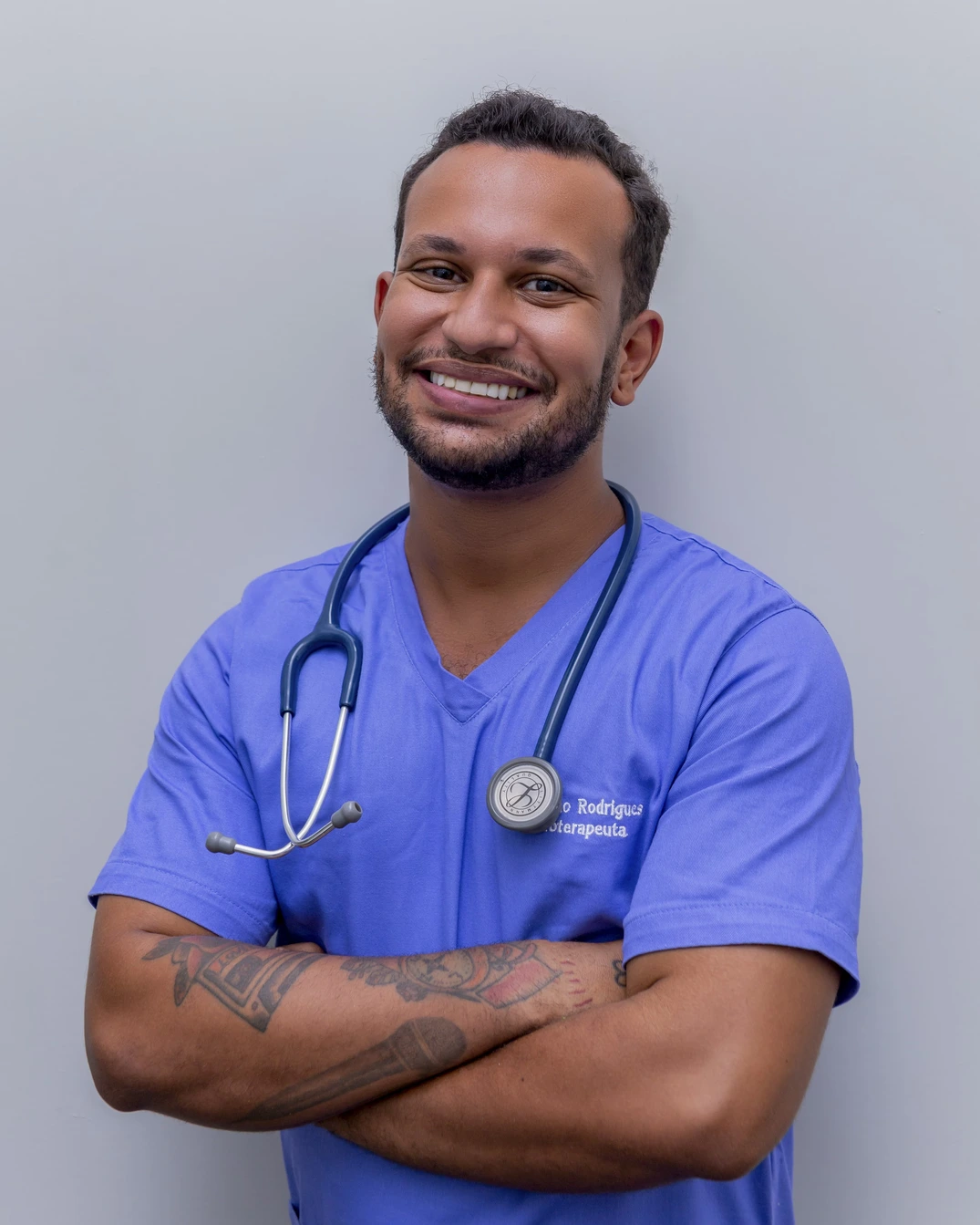 Doctor using digital platform